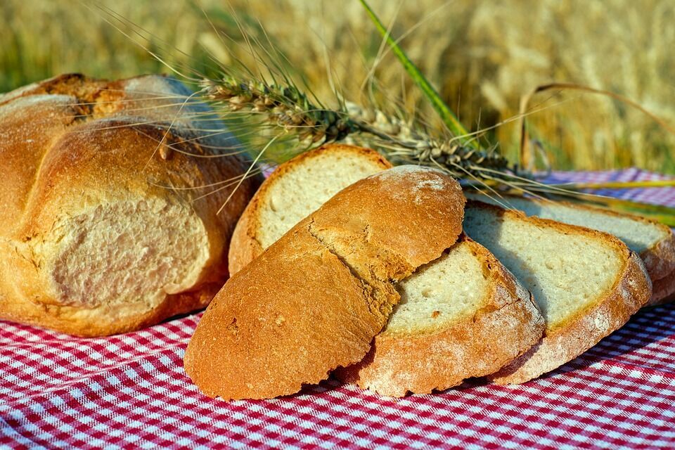 В Татарстане избирателей подкупали хлебом