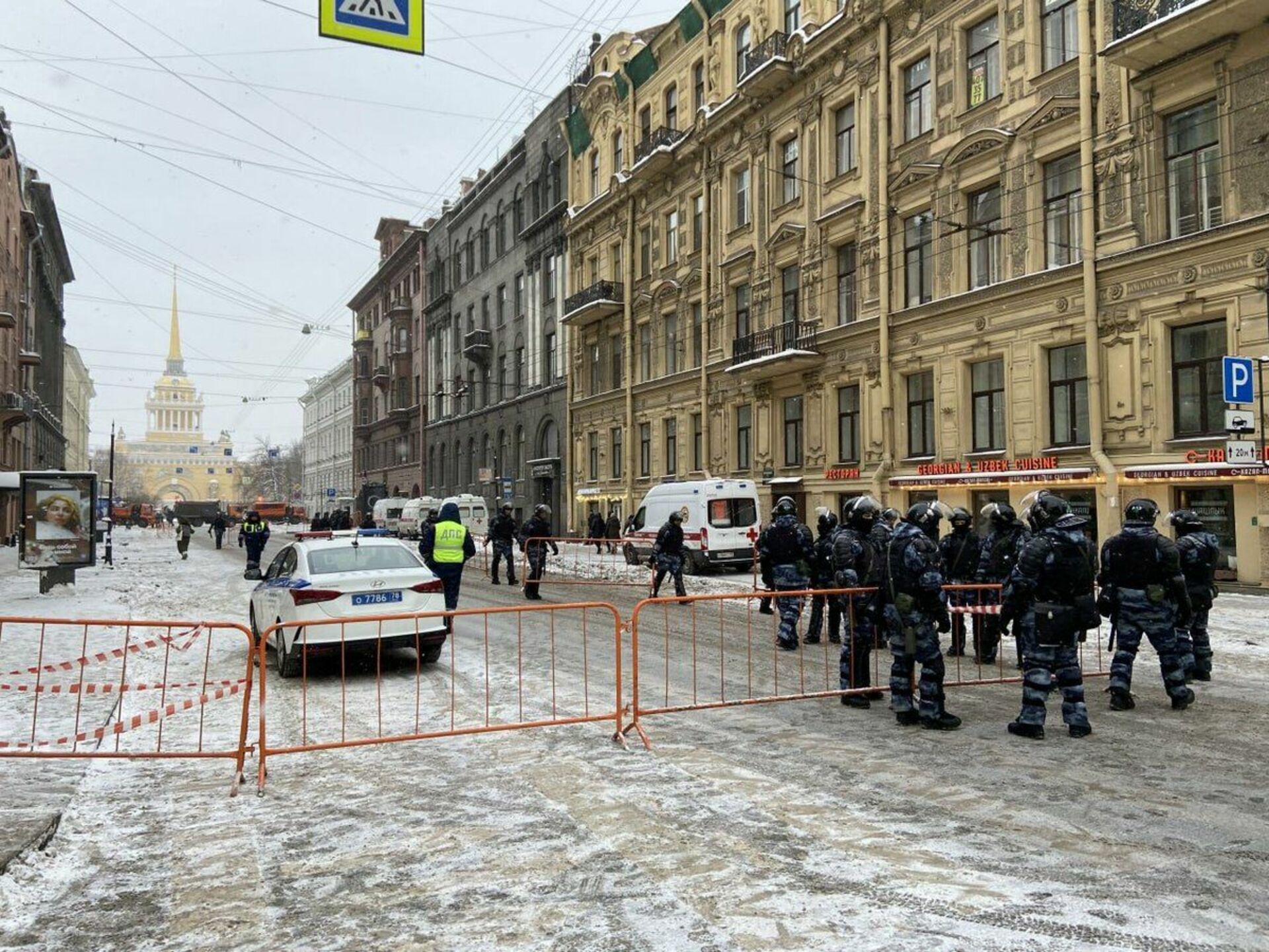 В спб можно обратившись в. Полиция на Невском проспекте Санкт-Петербург. Центр Питера. Петербург сейчас.