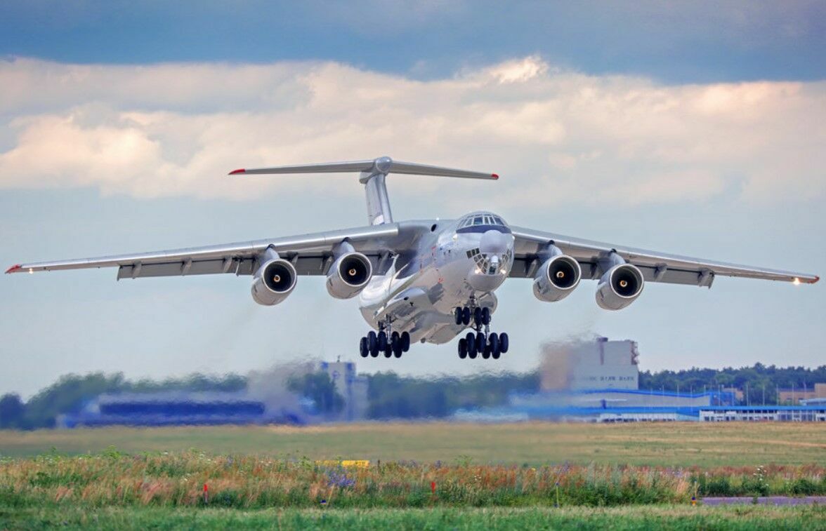 Три военных самолета эвакуировали из Афганистана более 200 россиян