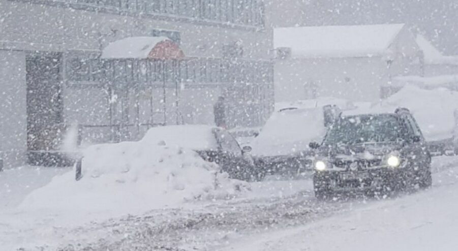 В Карелии жительница села Сельги объявила голодовку из-за заваленной снегом дороги