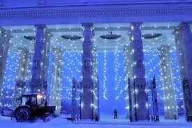 На Новый год в парке Горького поставят елку в виде куба. За счет парка