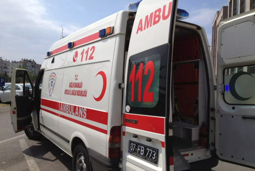 Четыре человека погибли в аварии с микроавтобусом в Турции