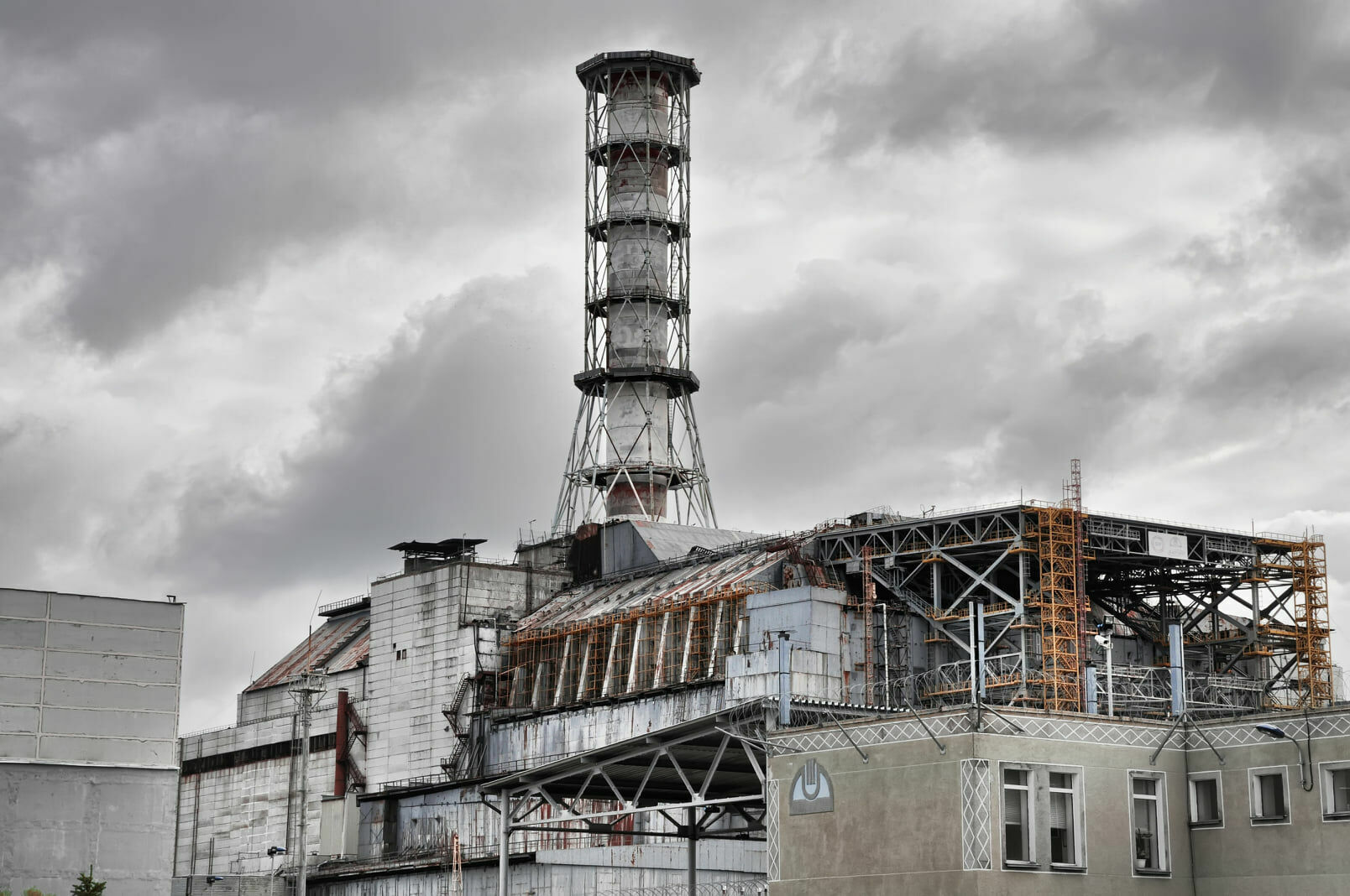 Белоруссия остановила подачу электроэнергии на Чернобыльскую АЭС