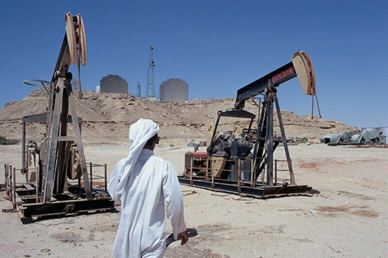 Цены на нефть снова пробили "дно" после заявления Саудовской Аравии