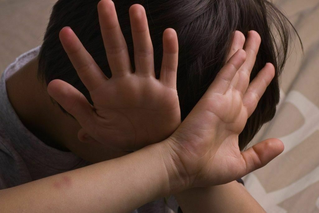 Родители избили ребенка в Приморье за издевательства над их детьми