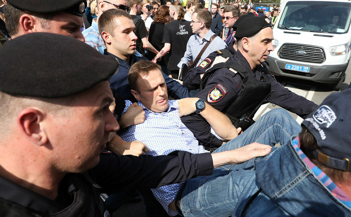 В МВД разъяснили, за что задержали Навального