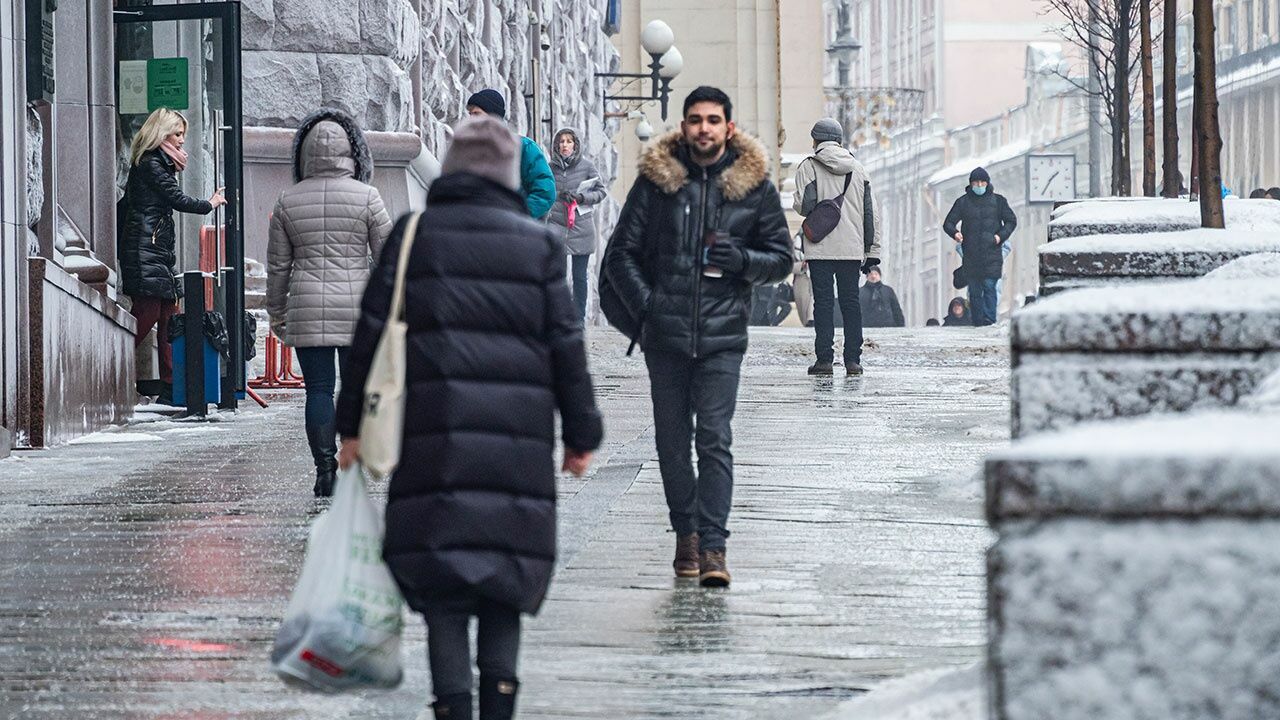В Москве объявлен желтый уровень опасности из-за гололедицы