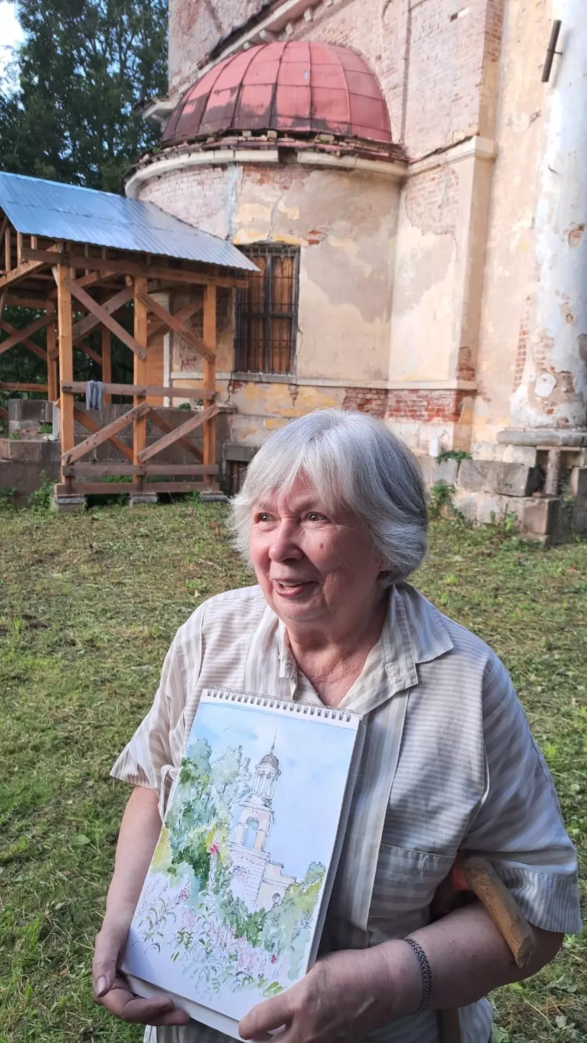 Архитектор из Петербурга Ирина Инфантьева прикипела к деревне Горницы и уникальному храму Львова душой.