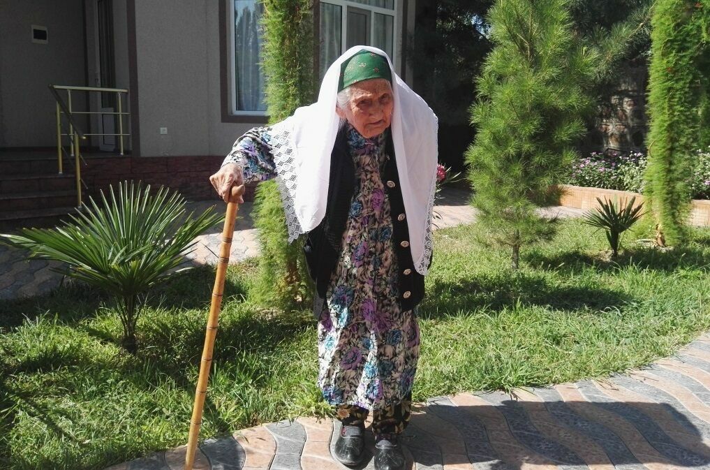 В Таджикистане в 127 лет умерла старейшая жительница Земли