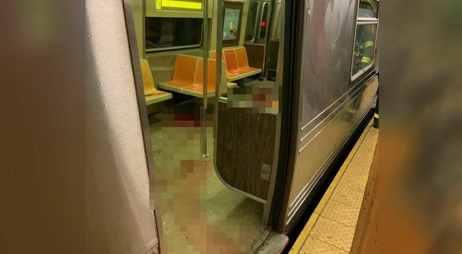 В Нью-Йорке неизвестный устроил стрельбу в метро