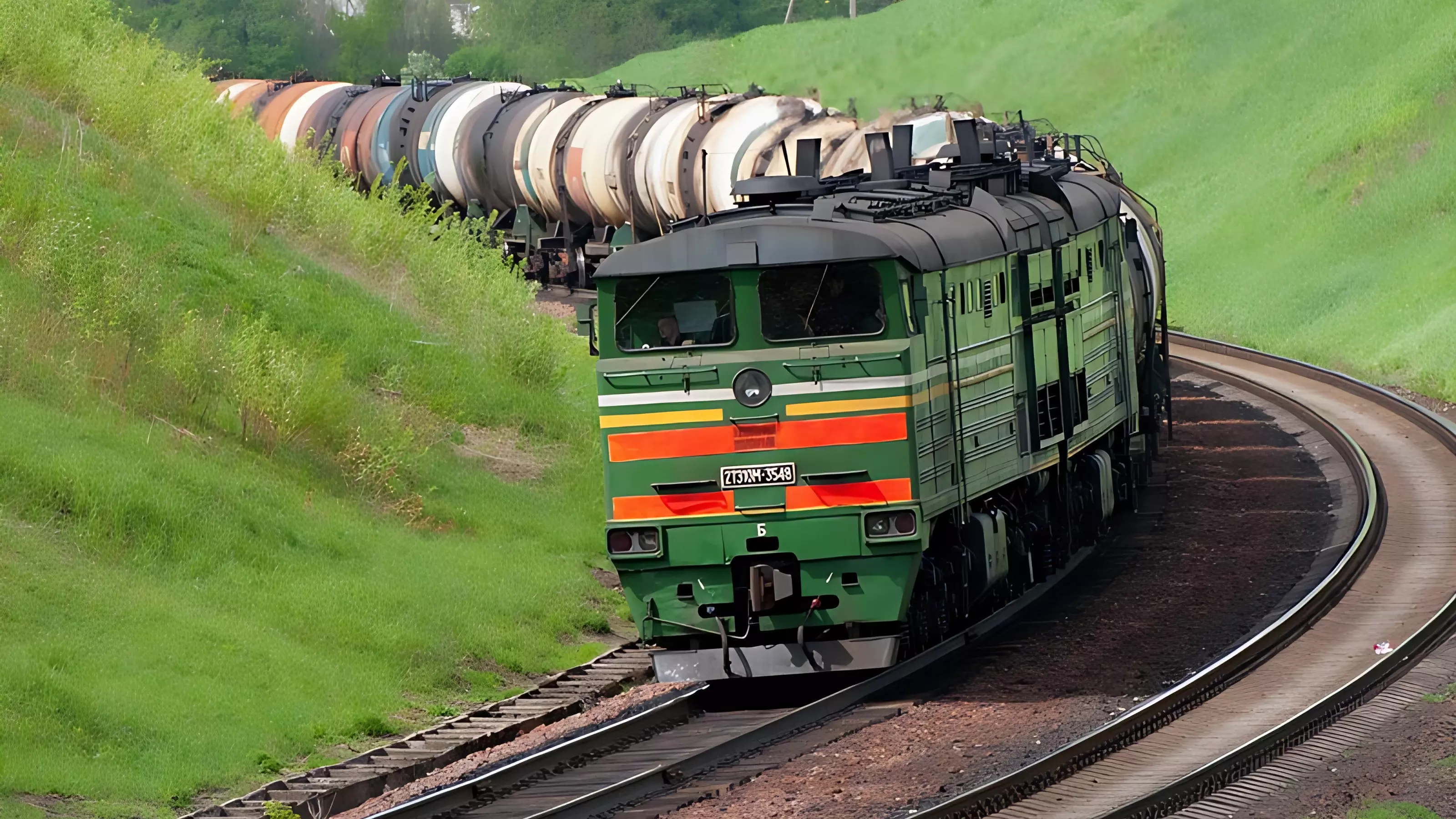 Четверть локомотивов в России не используются