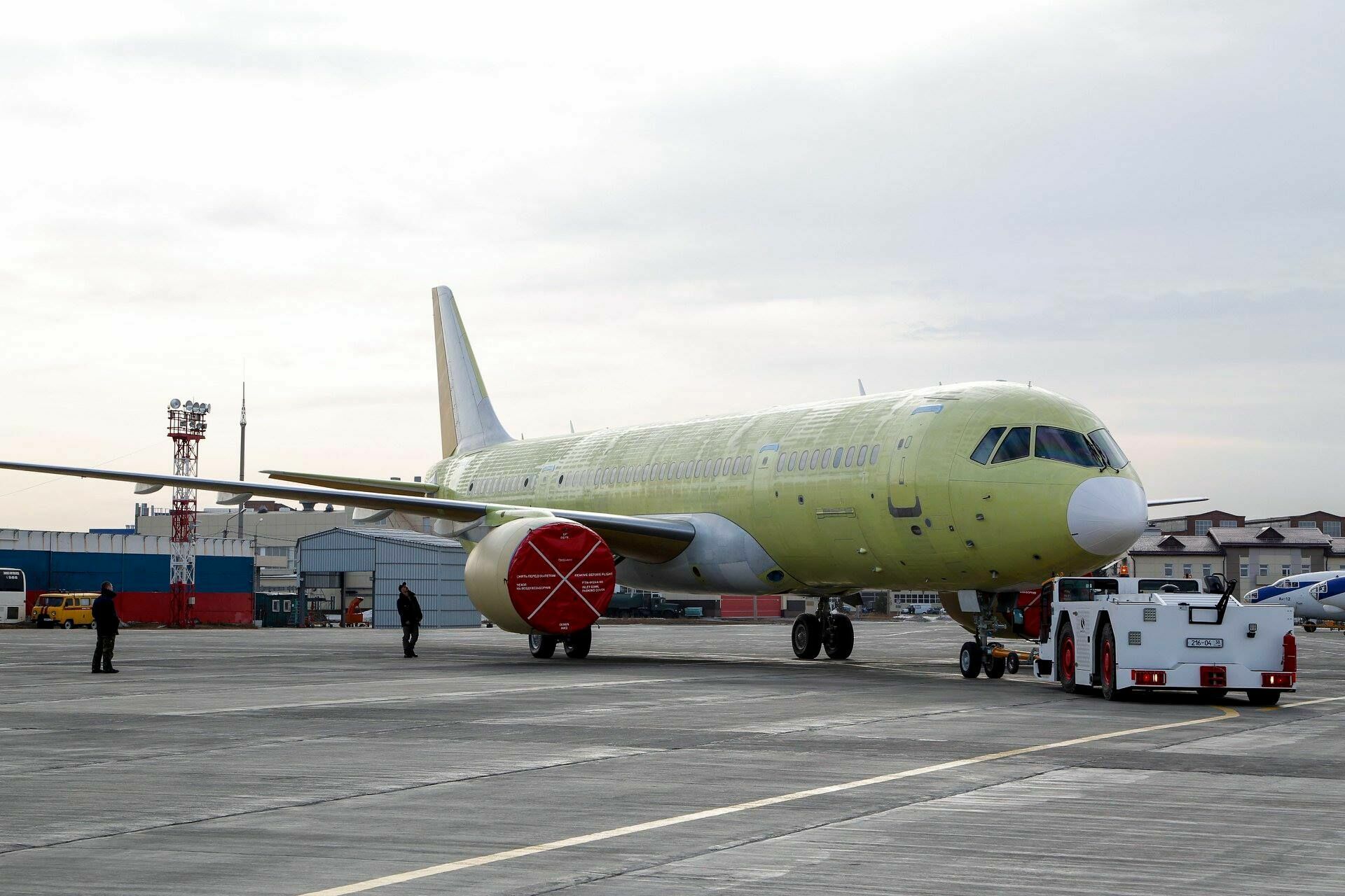 В Иркутске собрали второй прототип пассажирского самолета МС-21