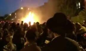 Месть мобильников: в Лондоне во время еврейского праздника раздался взрыв