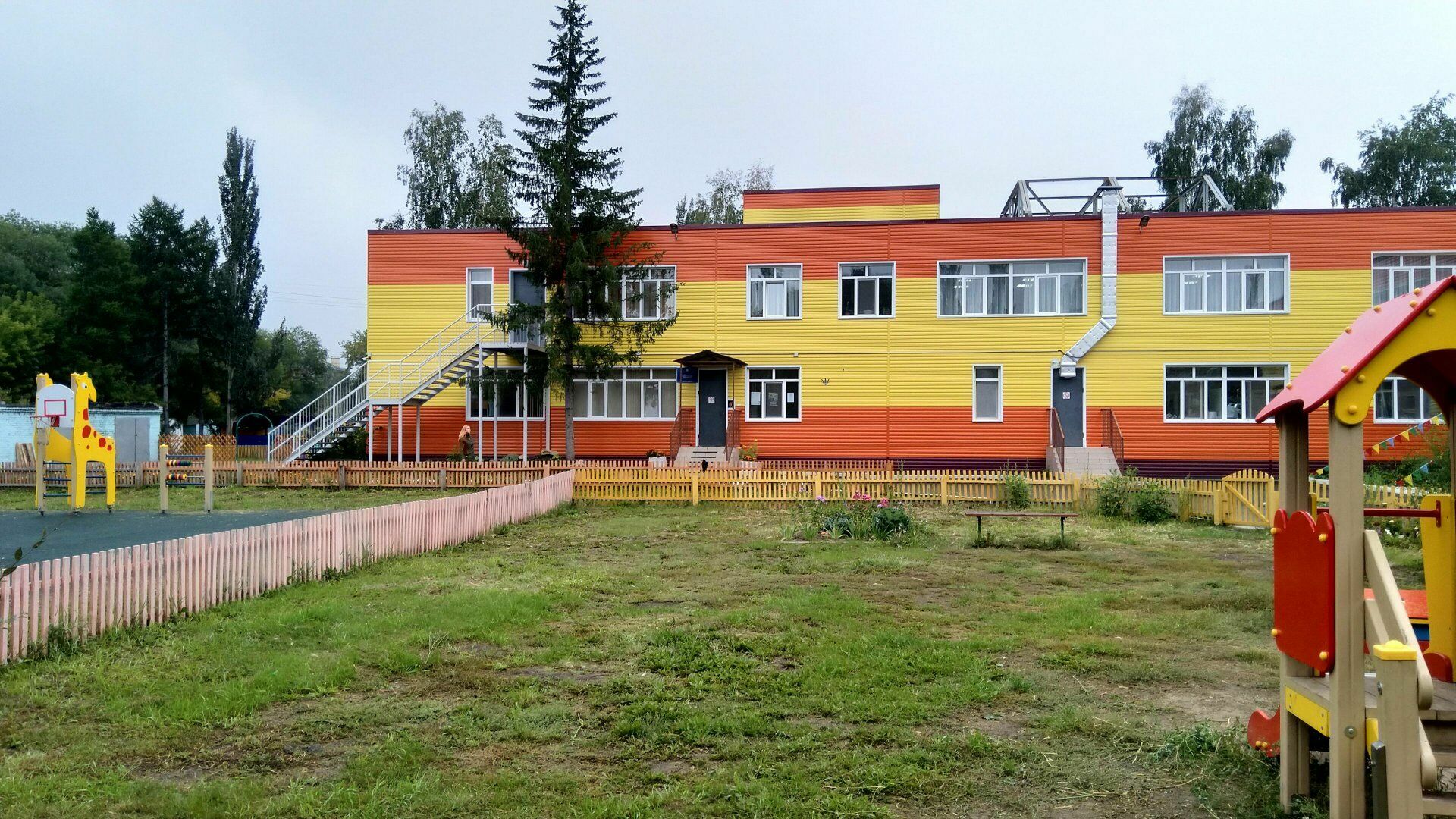 В Омске уволили воспитательницу, которая заставила малышей достать игрушки из унитаза