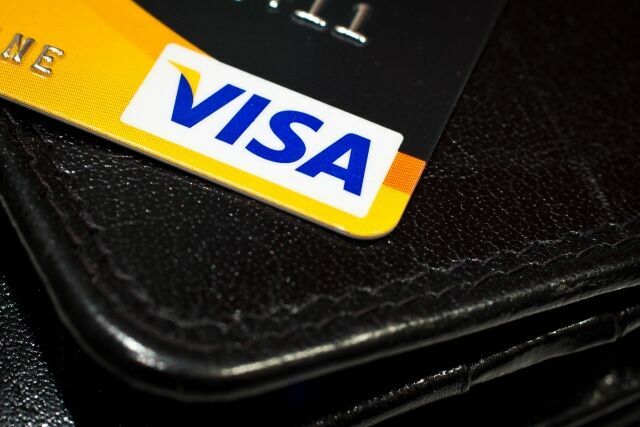 Visa запустила проект по снятию наличных в кассах магазинов