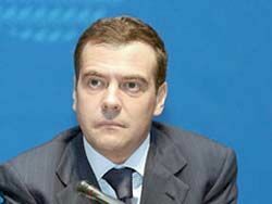 Медведев рассказал о своих президентских планах: Путина — в премьеры