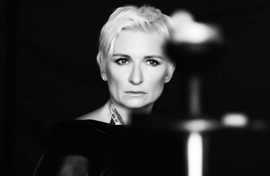 «Утонули в водовороте пошлости»: Диана Арбенина возмущена премией «Муз-ТВ»