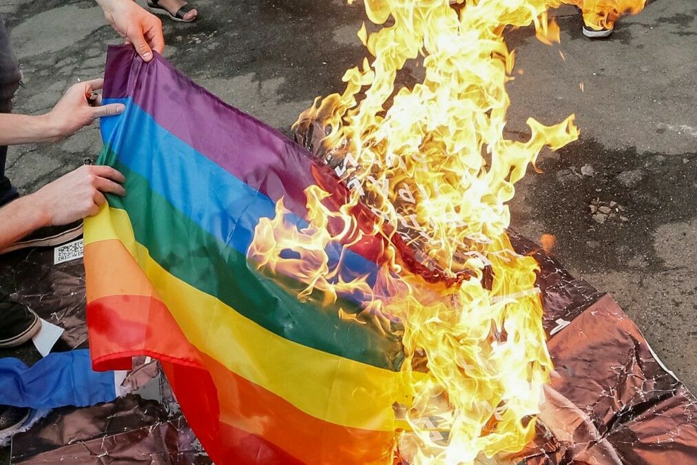 Смена ориентации: почему российская власть ополчилась на ЛГБТ-сообщество