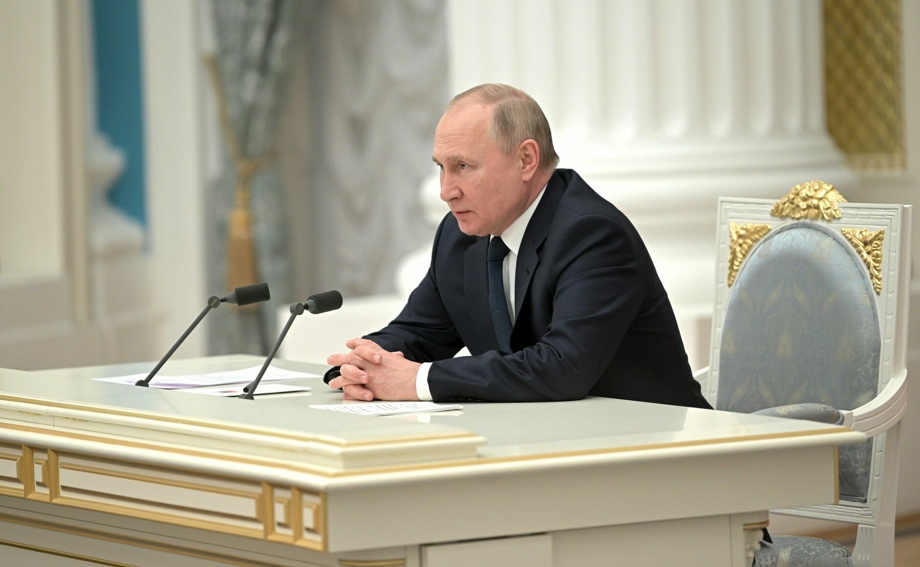 Владимир Путин в телефонном разговоре с канцлером ФРГ обсудил переговоры РФ и Украины