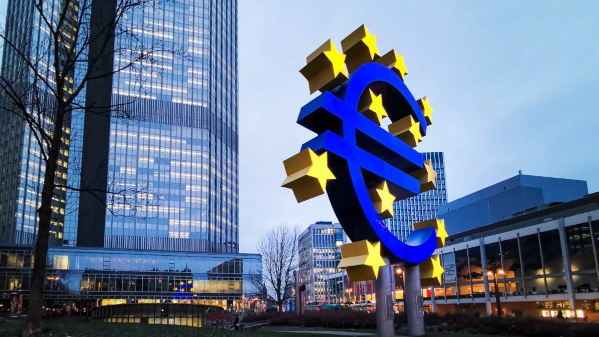 Вслед за ФРС Европейский центральный банк заливает кризис деньгами