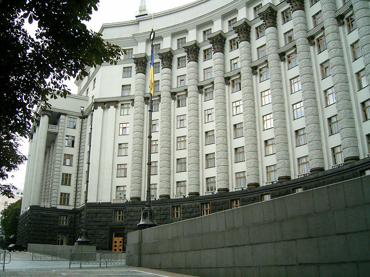 Здание правительства в Киеве