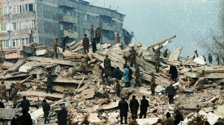 10 баллов по Рихтеру: 32 года назад произошло страшное  Спитакское землетрясение