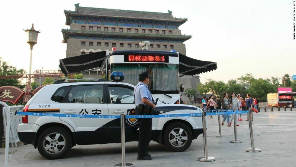 Полиция Китая не будет наказывать бросившую в двигатель самолета монеты пенсионерку