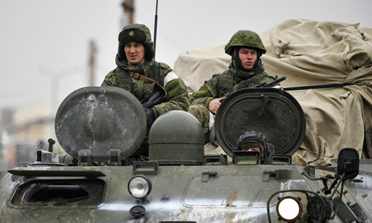 Российские военные обвинили батальон «Азов» в ударах по Мариуполю