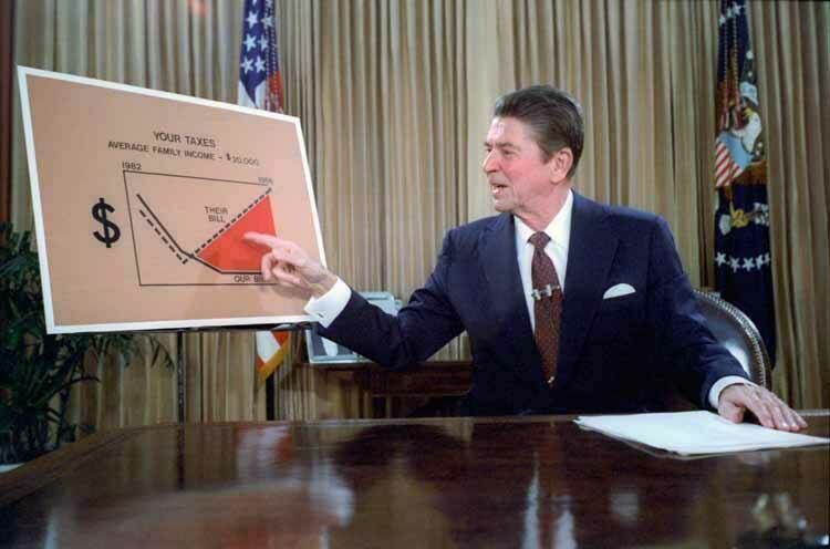 Вспомнить все: как Рональд Рейган двумя указами поднял экономику Америки
