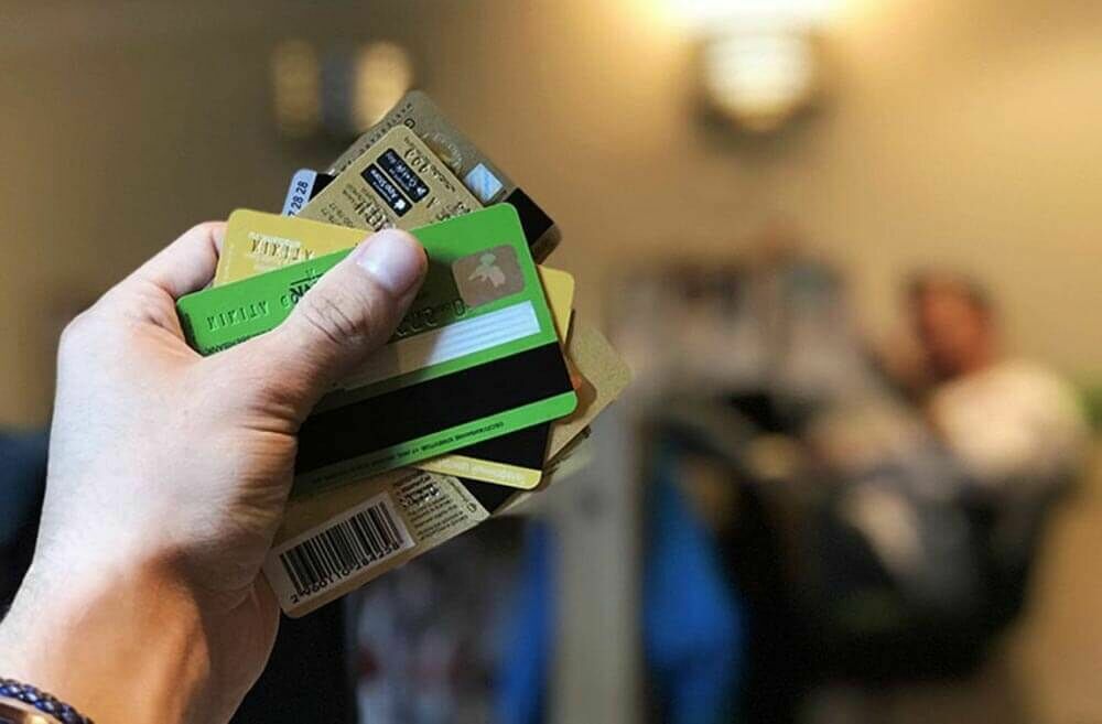 Россиян предупредили о новом способе кражи денег с банковских карт при помощи видео