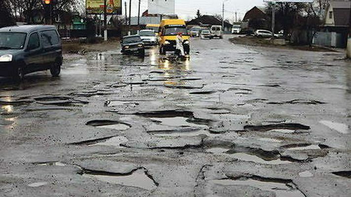 Правительство выделило 10 млрд рублей на ремонт дорог в 49 регионах РФ
