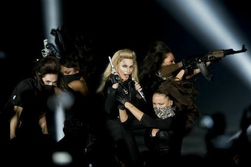 Мадонну в Питере встретят одиночными пикетами