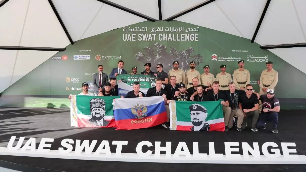 Фото после победы на состязаниях спецназа UAE SWAT Challenge в Дубае в 2023 г.