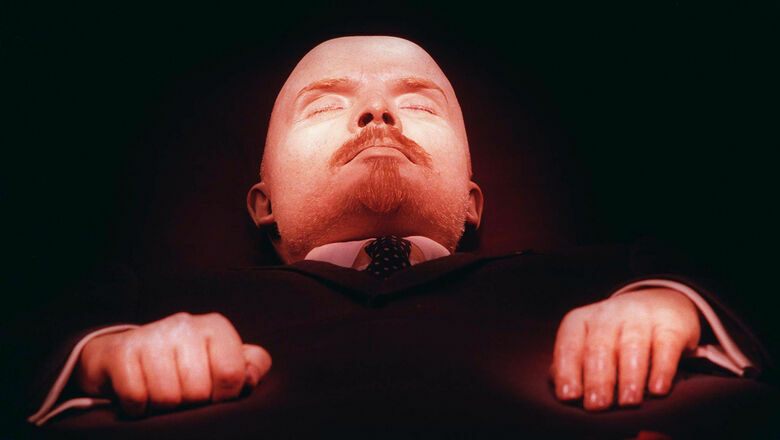 Митрополит Илларион уверен: тело Ленина вынесут из мавзолея на кладбище