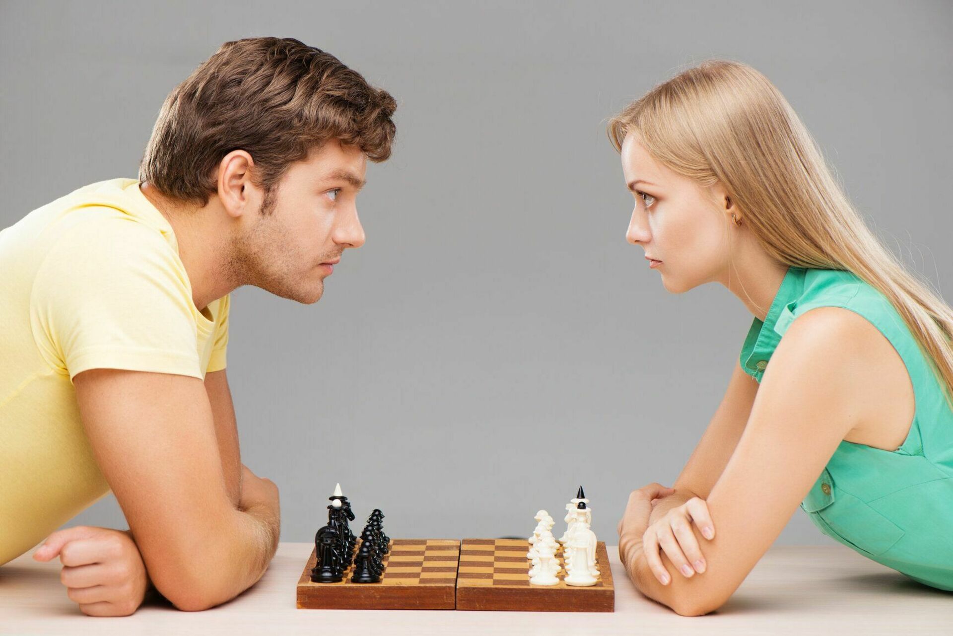 Что такое игры в отношениях. Мужчина и женщина. Отношения между мужчиной и женщиной. Взаимоотношения мужчины и женщины. Компромисс в отношениях.