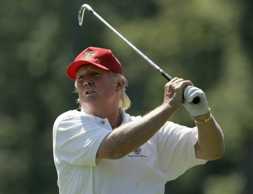 Трампа вновь уличили во лжи: он слишком много играет в гольф