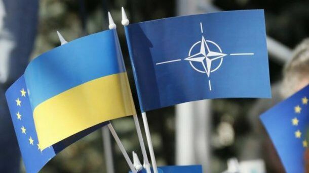 НАТО перевело Украину из абитуриентов в аспиранты