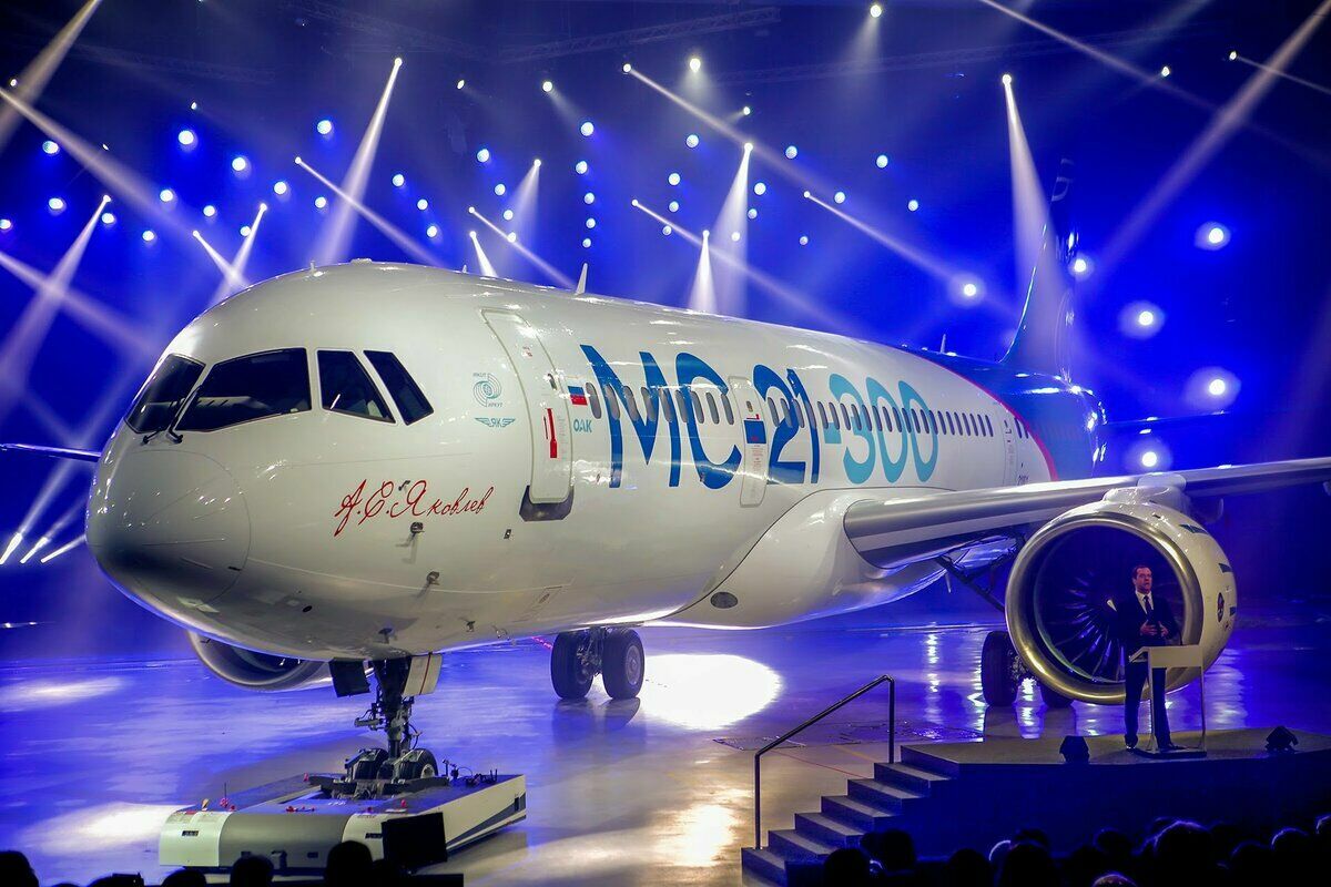 Новый самолет МС-21