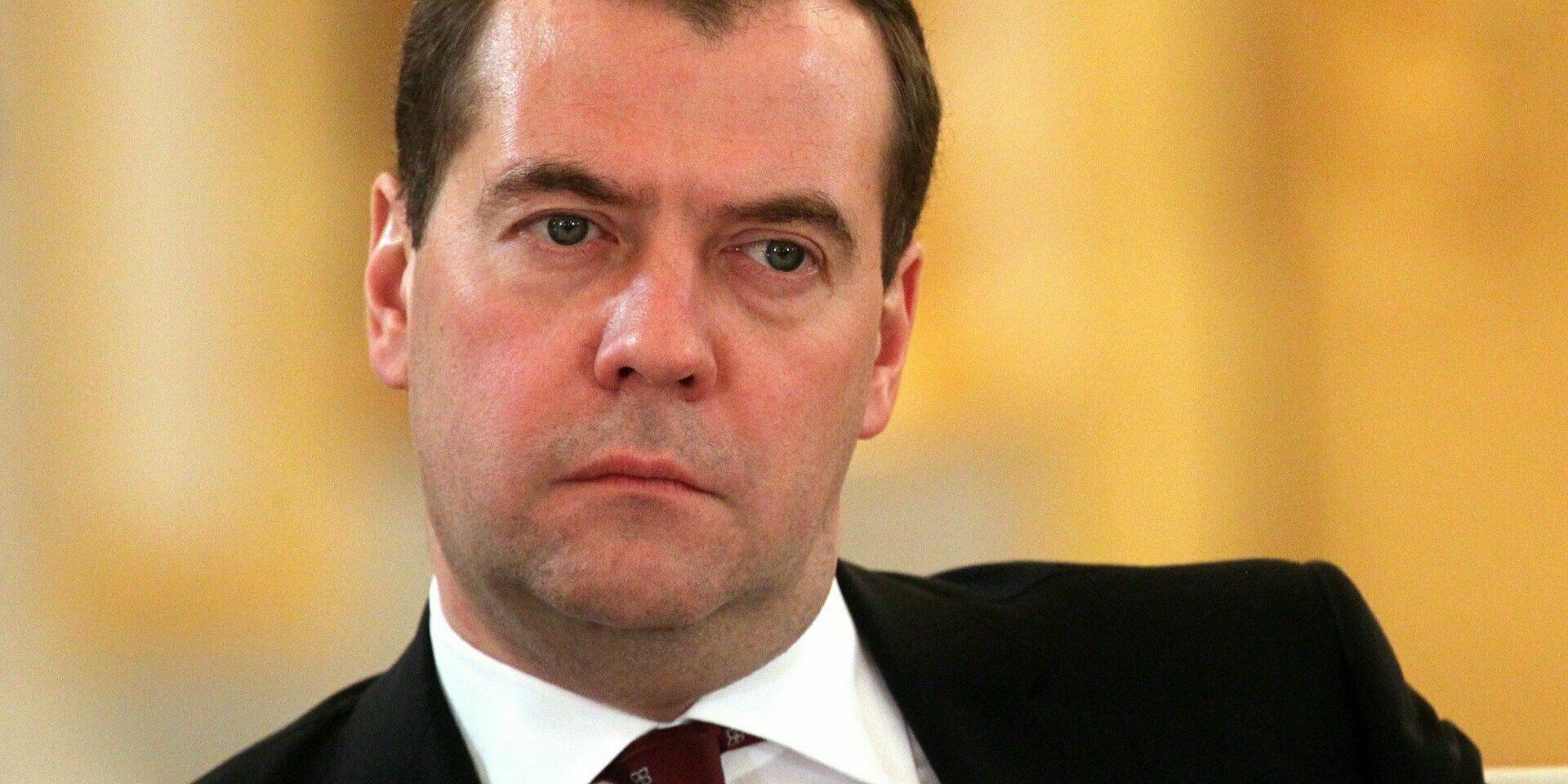Медведев надеется на рост ВВП в 2017 году более чем на 2%