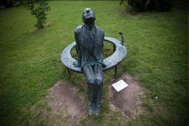 Сахаров нашелся! Памятник великому физику и диссиденту перенесли из Москвы в Карабах