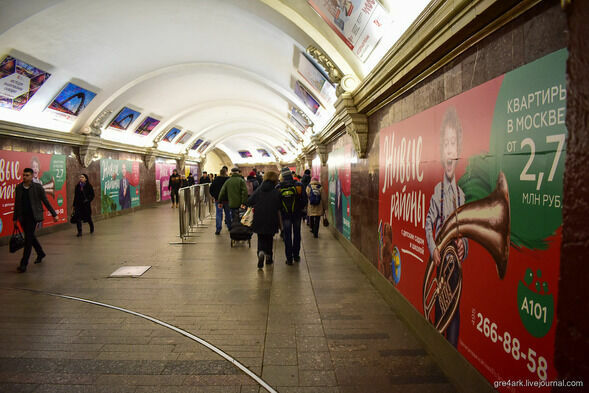 Московское метро пригрозило своему рекламному подрядчику расторжением контракта