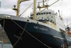 Российское рыболовное судно задержано и отконвоировано в Дакар