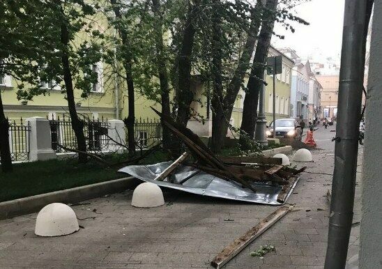Ураган в Москве: одиннадцать человек погибли
