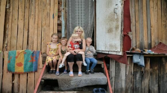 В России появятся детские пособия для бедных семей