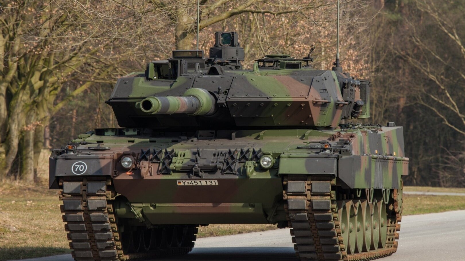 Испания направит Украине еще четыре танка Leopard