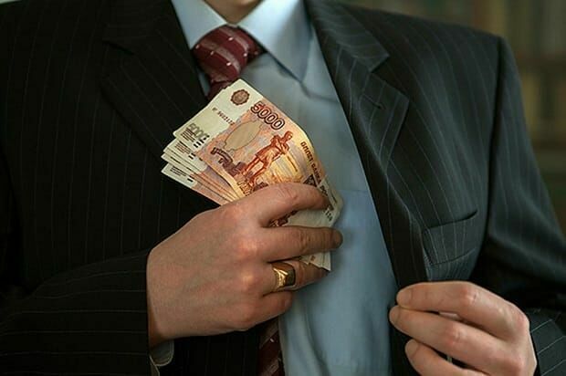 "Новая" сообщила о пенсиях чиновников в 150 тысяч рублей