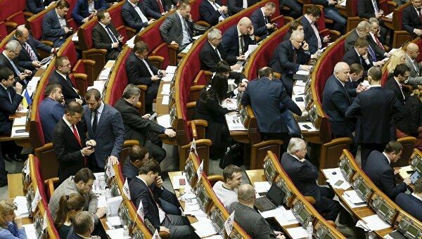 10 украинских депутатов подозреваются в коррупции