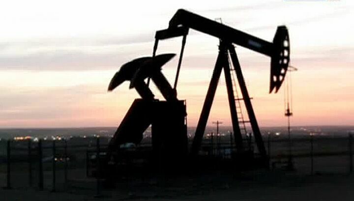 Цена на нефть марки Brent упала ниже 50 долларов на торгах