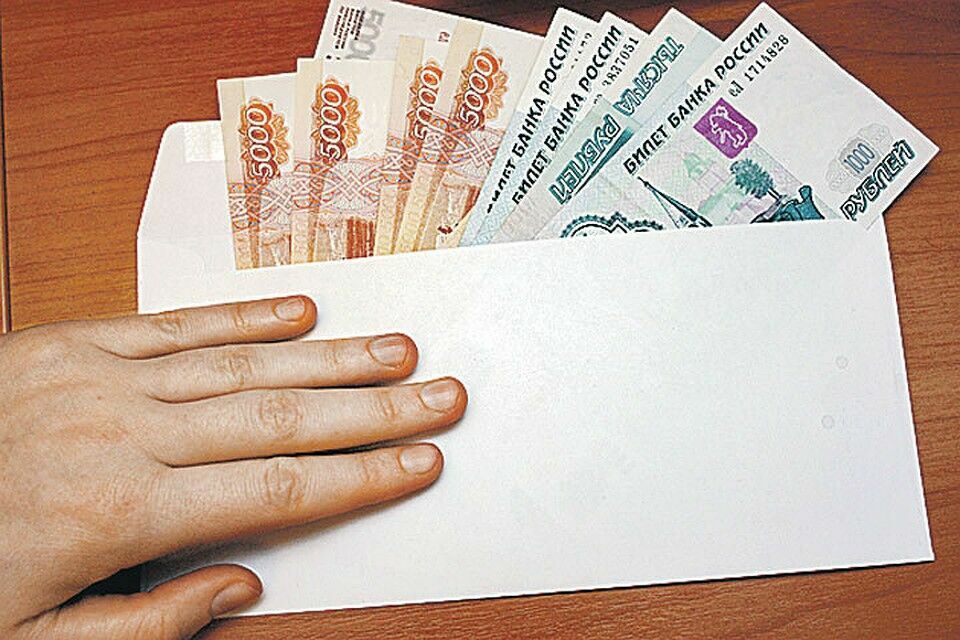 Сумма "серых" зарплат в России достигла 10 трлн рублей в год