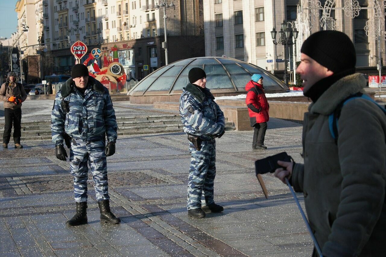 "Прогулка оппозиции"  у Кремля: задержаны около 40 участников